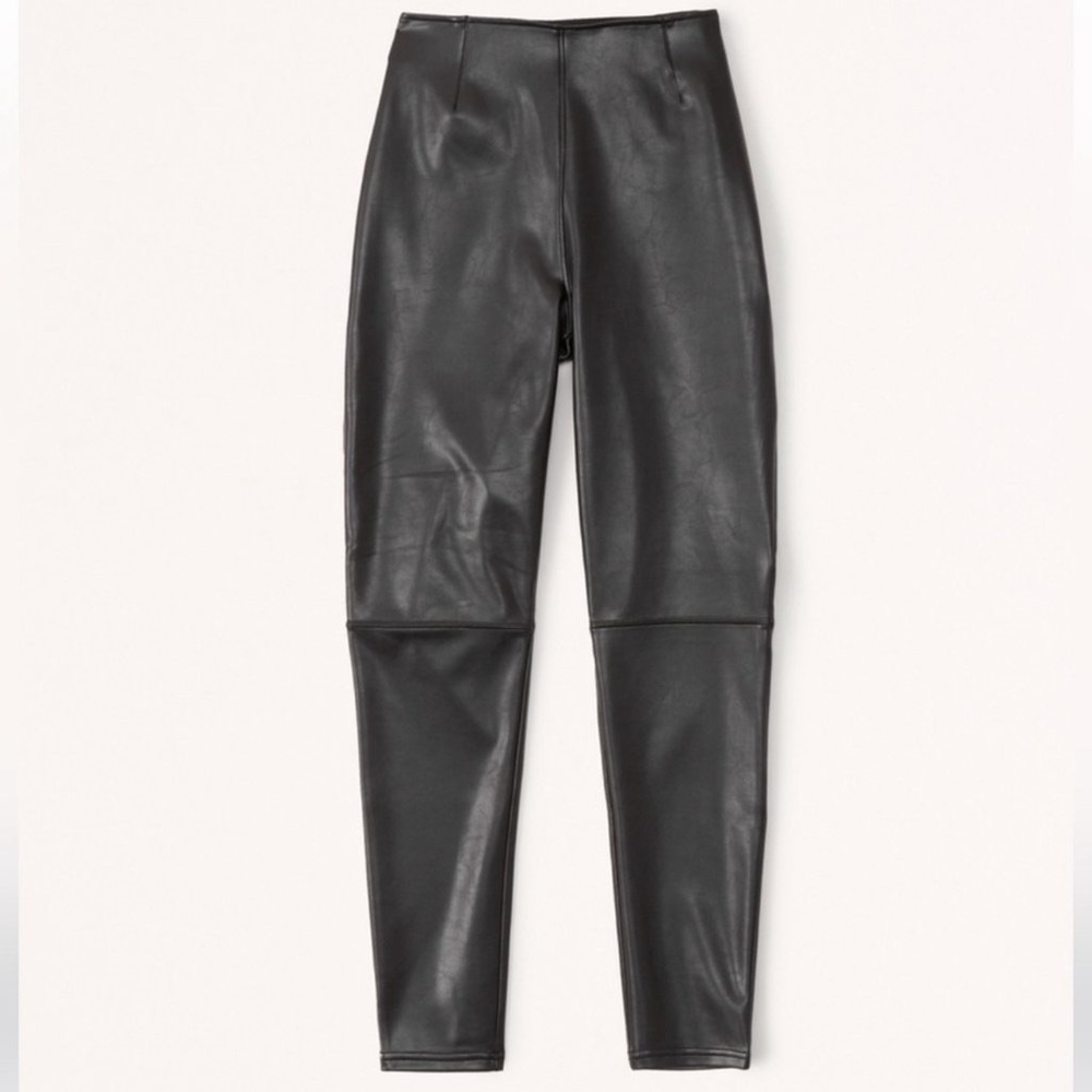 Abercrombie & Fitch Classic Vegan Leather Legging Black Sz S Short EUC - Picture 1 of 11